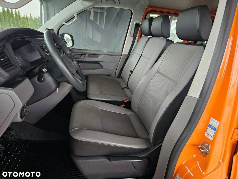 Volkswagen Transporter - 24