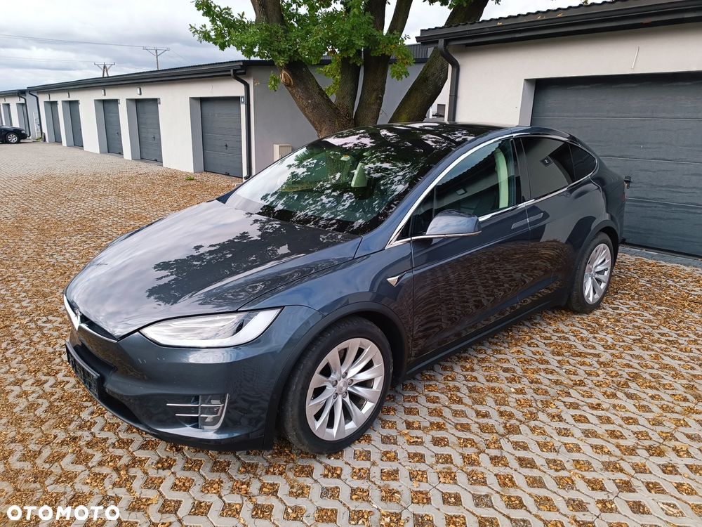 Tesla Model X Long Range Plus - 22