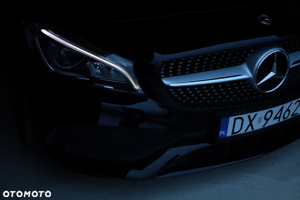 Mercedes-Benz CLA 200 7G-DCT AMG Line - 33