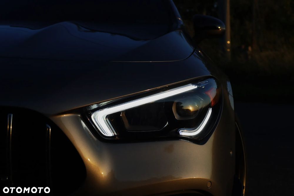 Mercedes-Benz CLA AMG 45 4-Matic 8G-DCT - 34