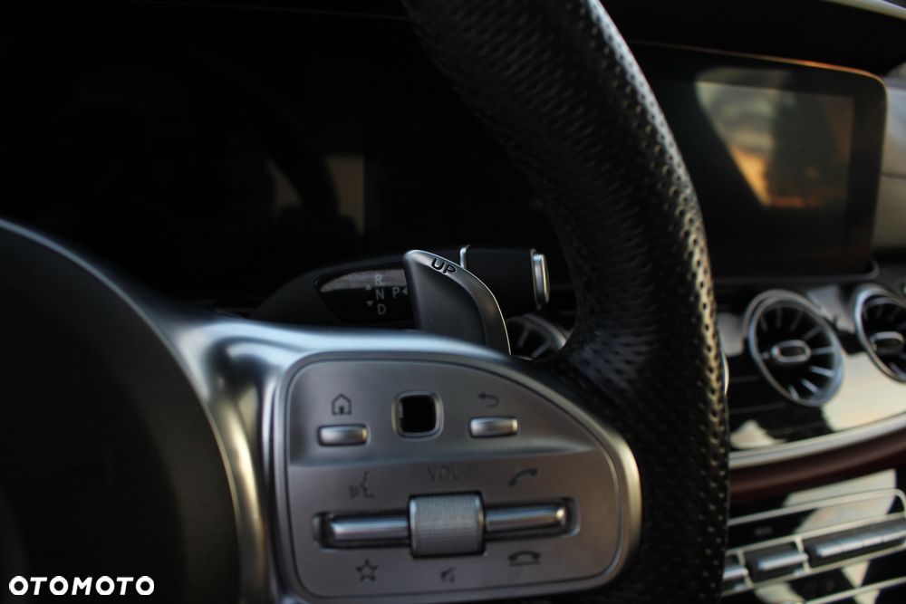 Mercedes-Benz CLS - 21