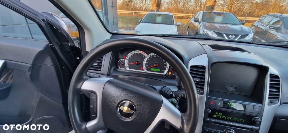 Chevrolet Captiva 2.4 2WD 7 Sitzer LS Family Edition - 13