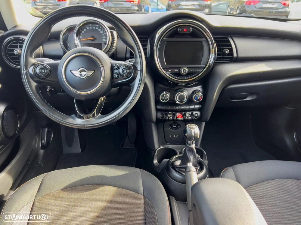 MINI 3 Portas Cooper D - 8