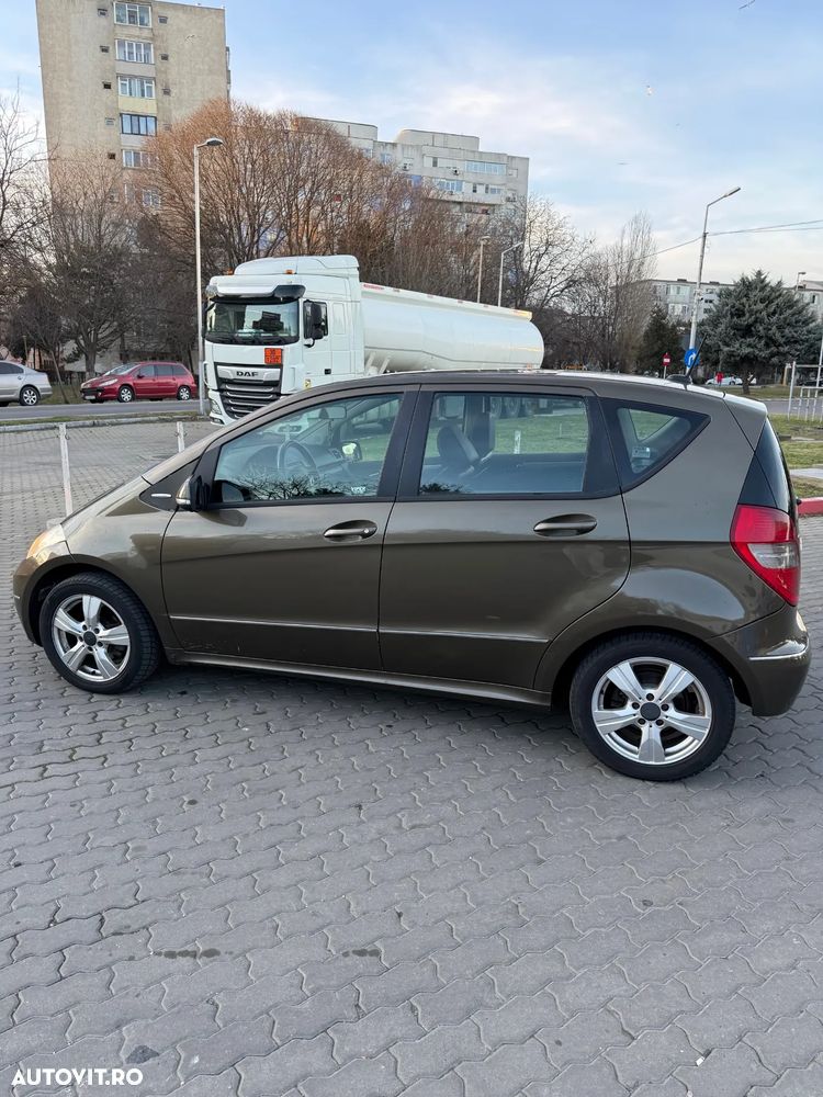 Mercedes-Benz A - 6
