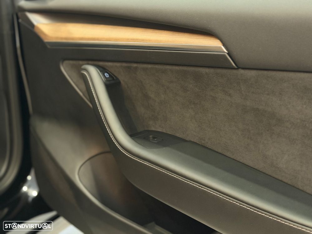 Tesla Model 3 Standard RWD - 23