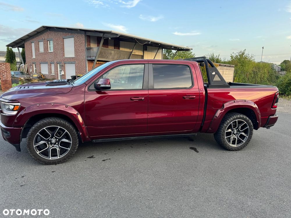 RAM 1500 Crew Cab Sport - 3