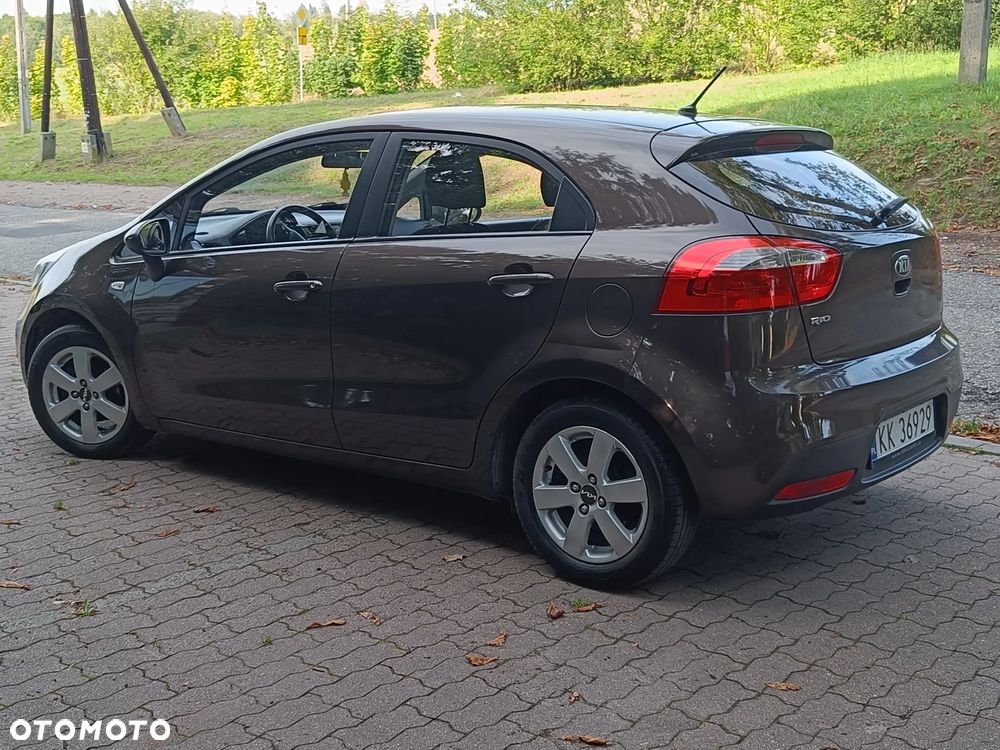 Kia Rio 1.2 M - 30