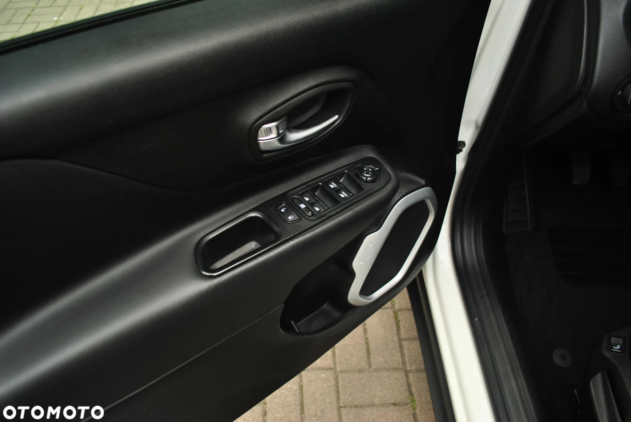 Jeep Renegade 1.4 MultiAir Limited FWD S&S - 10