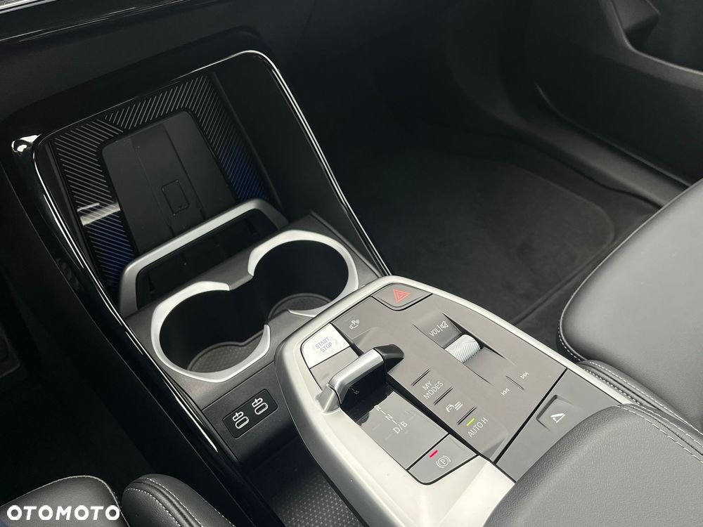 BMW iX1 xDrive30 - 20