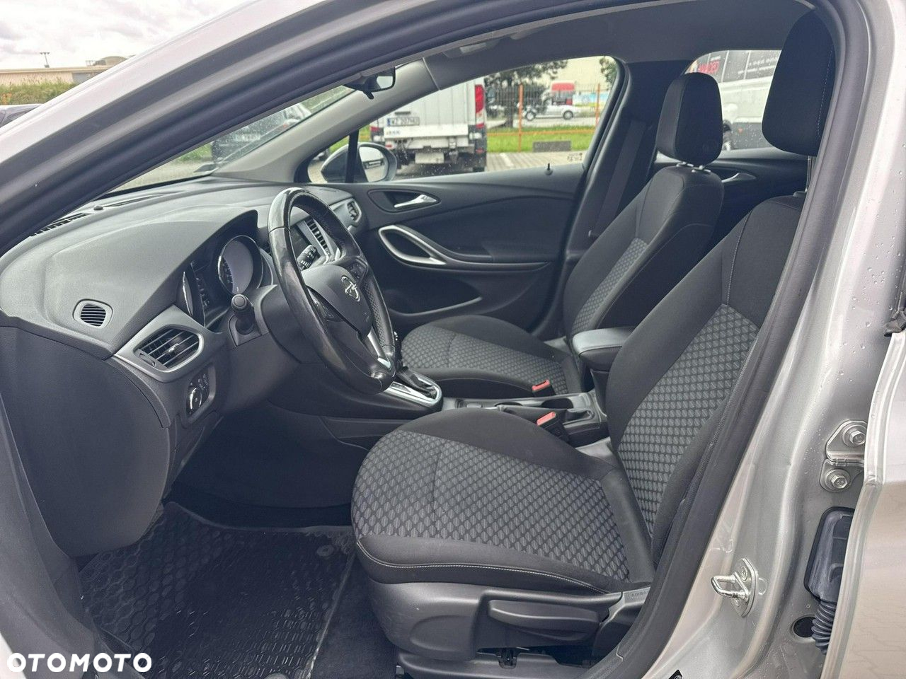 Opel Astra V 1.4 T Edition S&S - 11