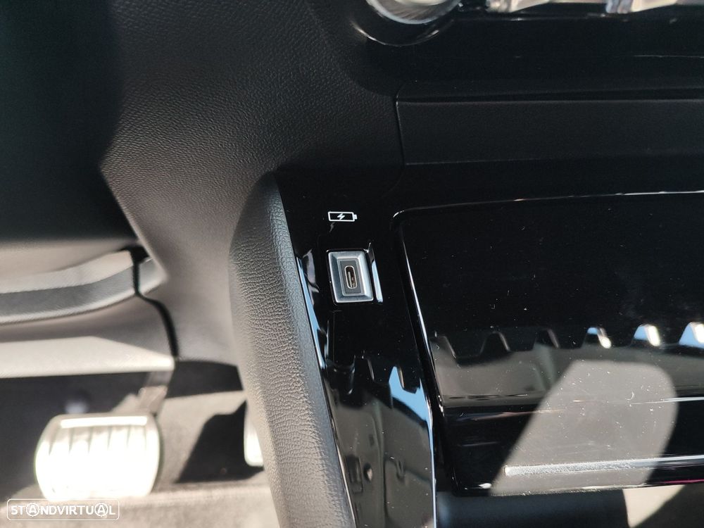 Peugeot e-208 50 kWh Allure - 18