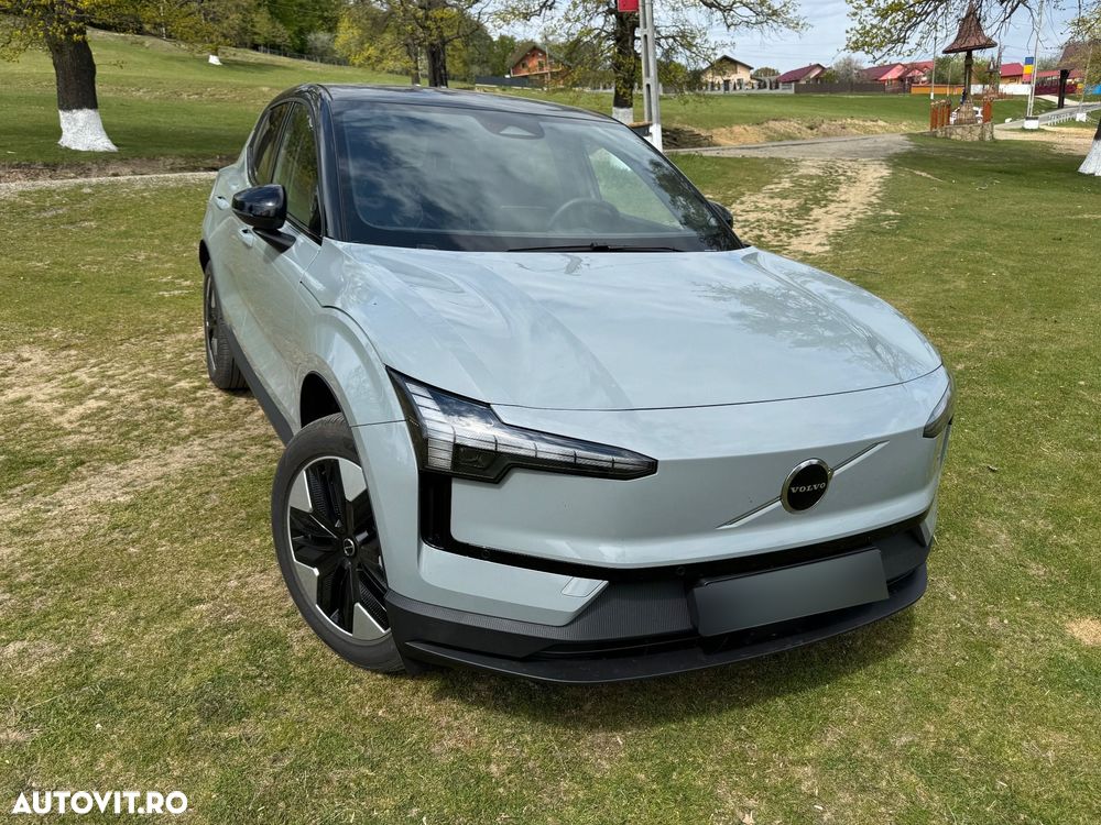 VOLVO EX30