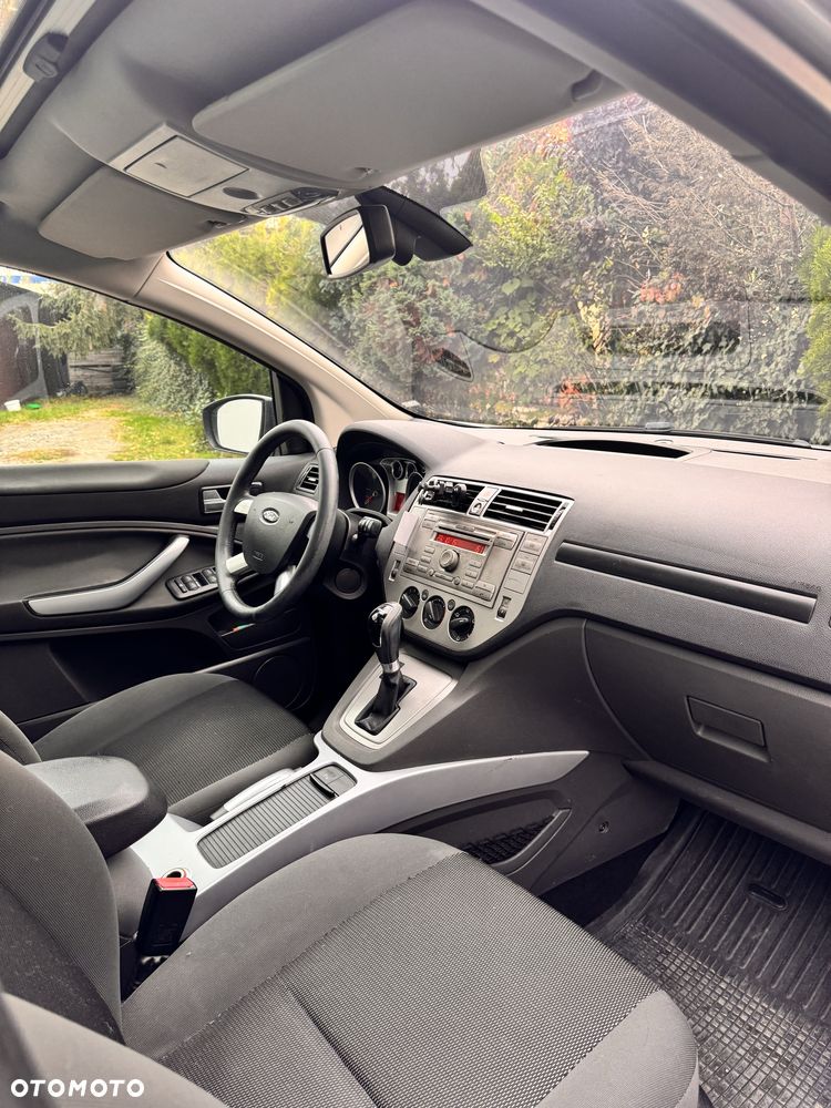 Ford Kuga - 8