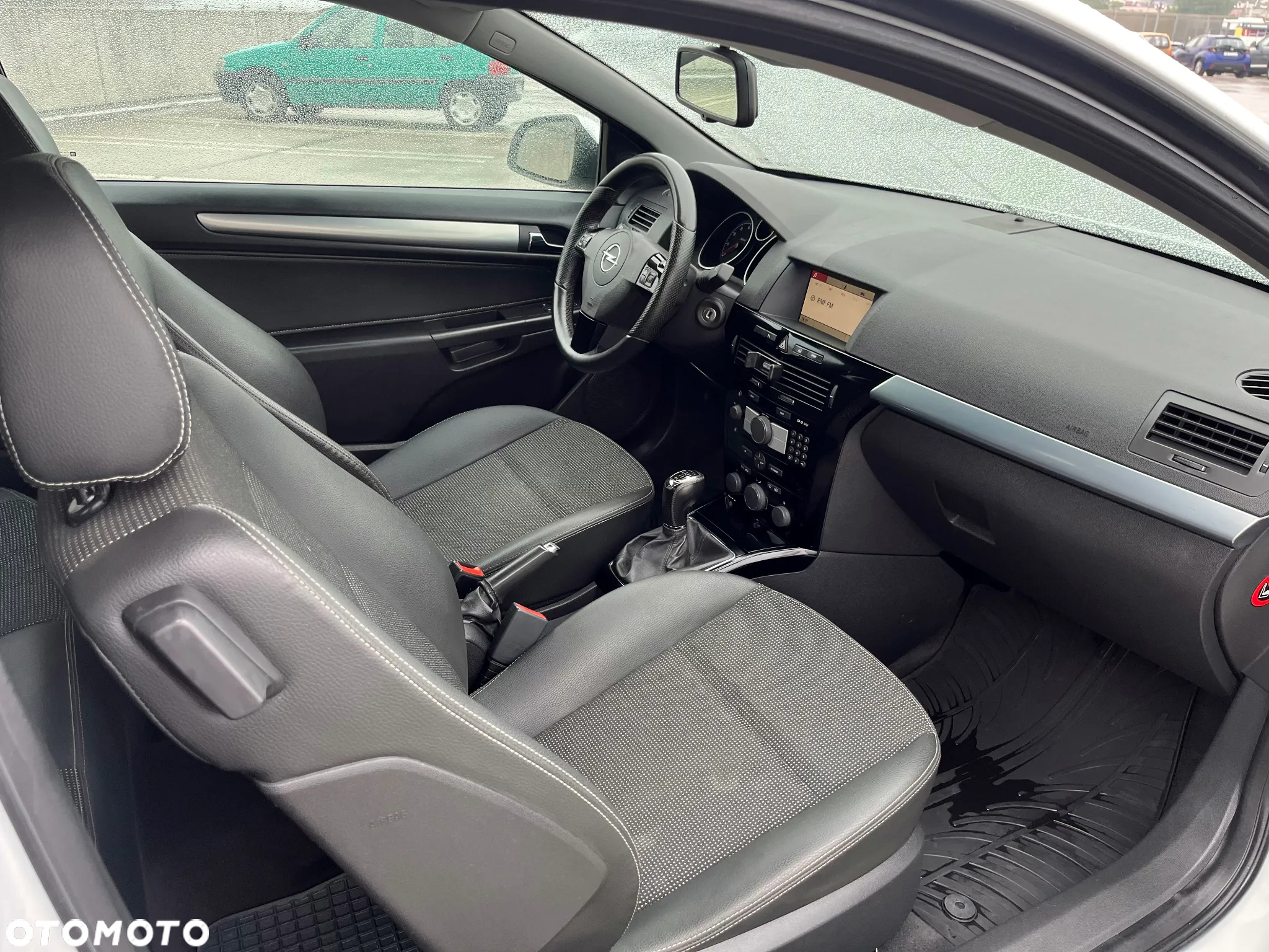Opel Astra GTC 1.6 Turbo Sport - 17