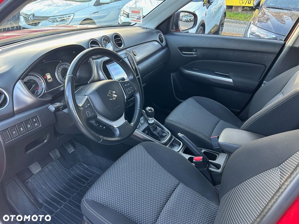 Suzuki Vitara 1.4 Boosterjet SHVS Premium 2WD - 9