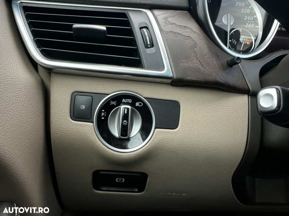 Mercedes-Benz GL - 25