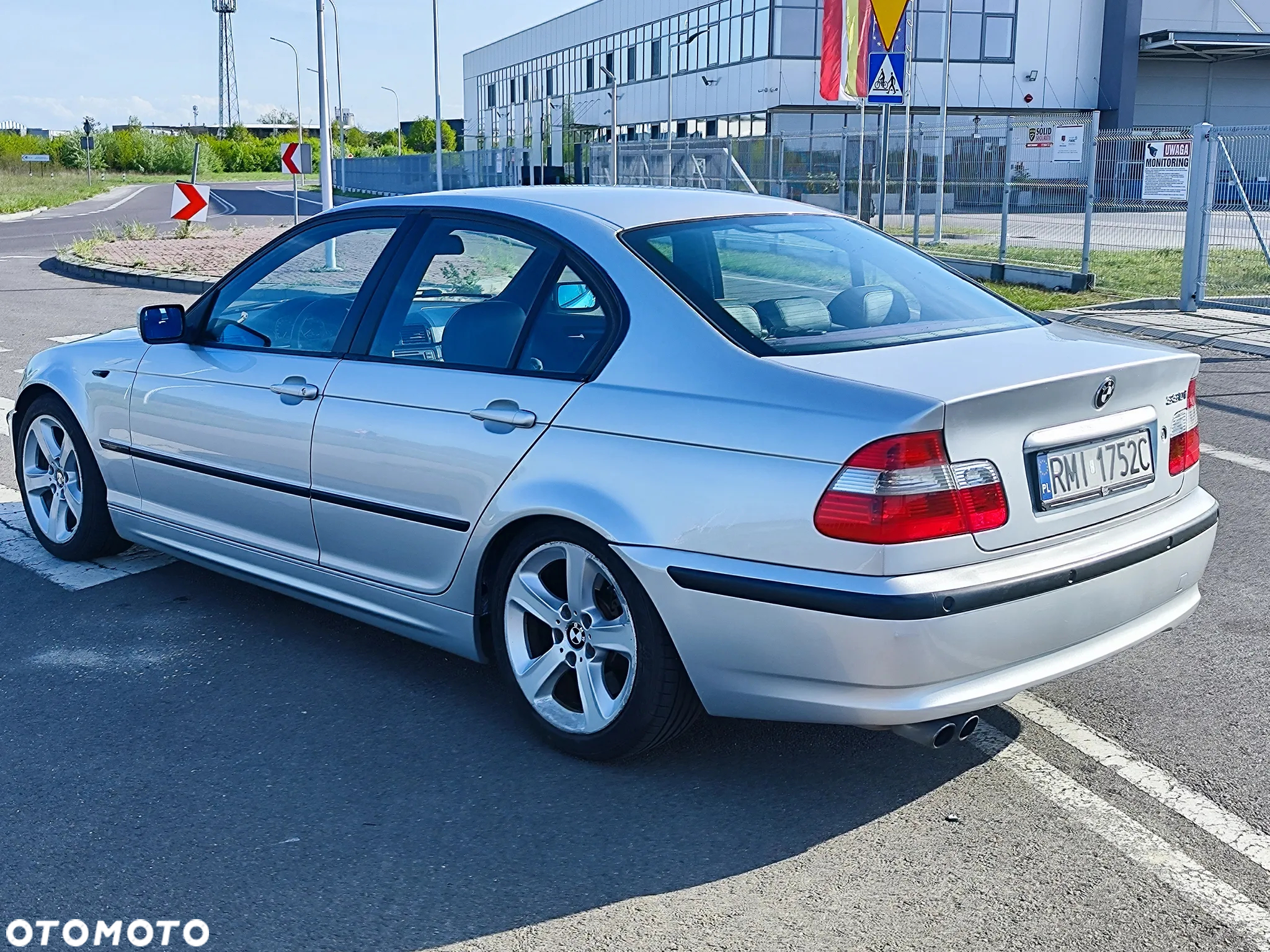 BMW Seria 3 330i - 5