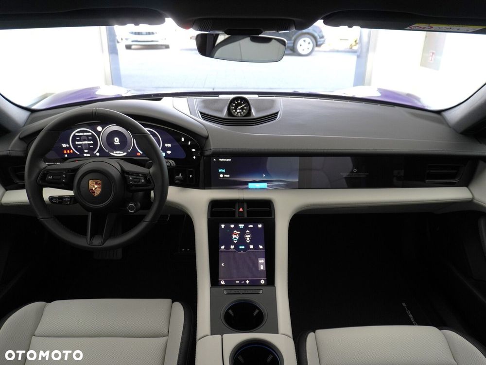 Porsche Taycan 105kWh 4S Black Edition - 36