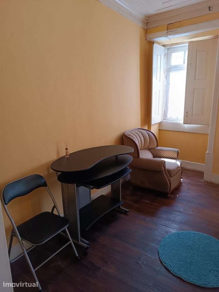 Quarto - localizado em Montarroio Coimbra - Grande imagem: 3/23