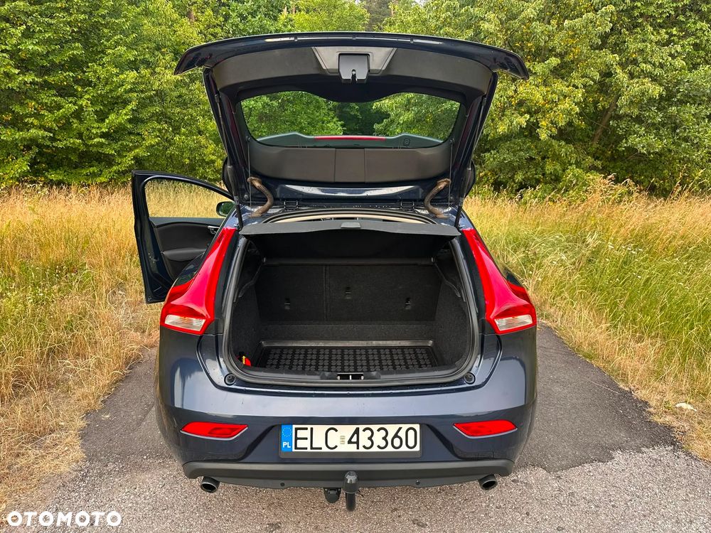 Volvo V40 D4 Momentum - 7