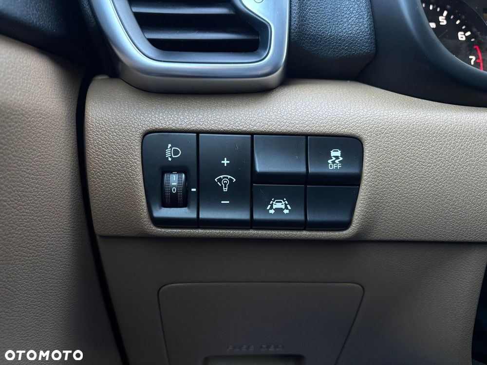 Kia Sportage 1.6 GDI L Business Line Plus 2WD - 32