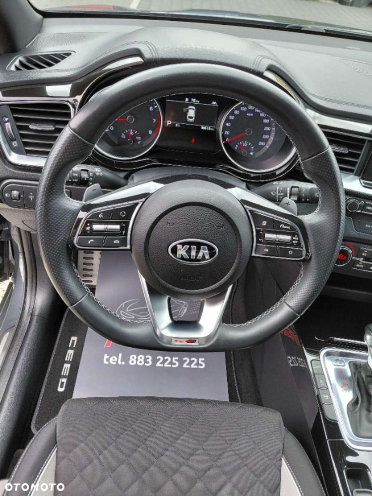 Kia ProCeed - 14