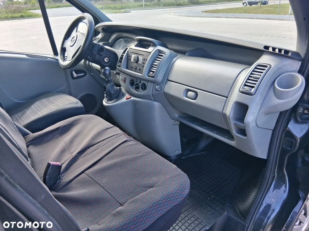 Opel Vivaro - 13