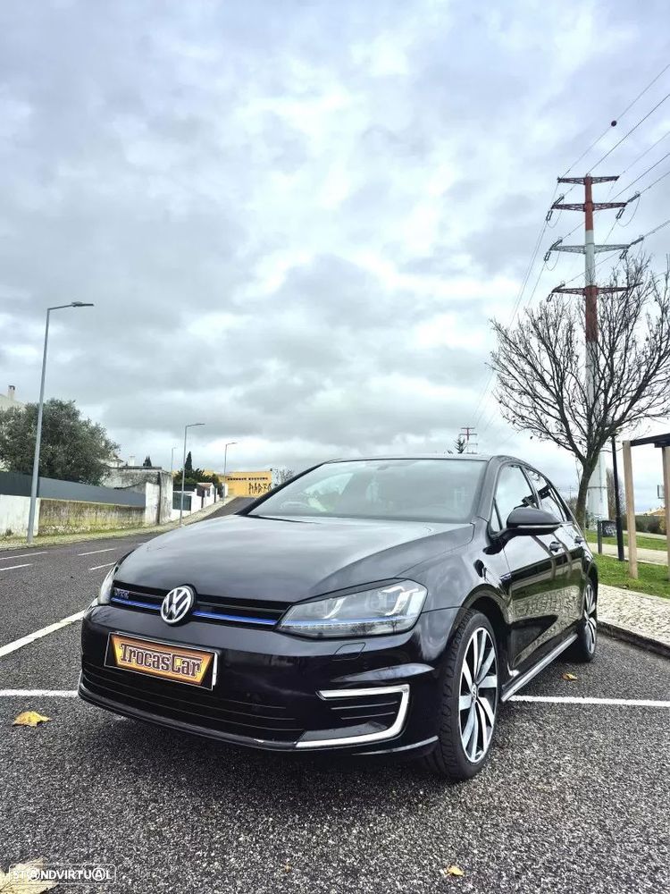 VW Golf 1.4 GTE Plug-In-Hybrid DSG - 2