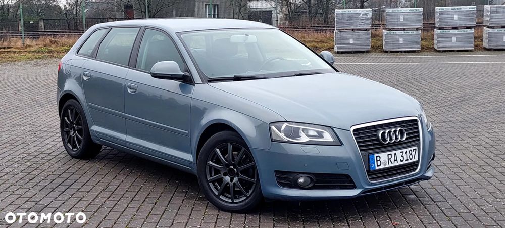 Audi A3 Sportback 2.0 TDI DPF Attraction - 4