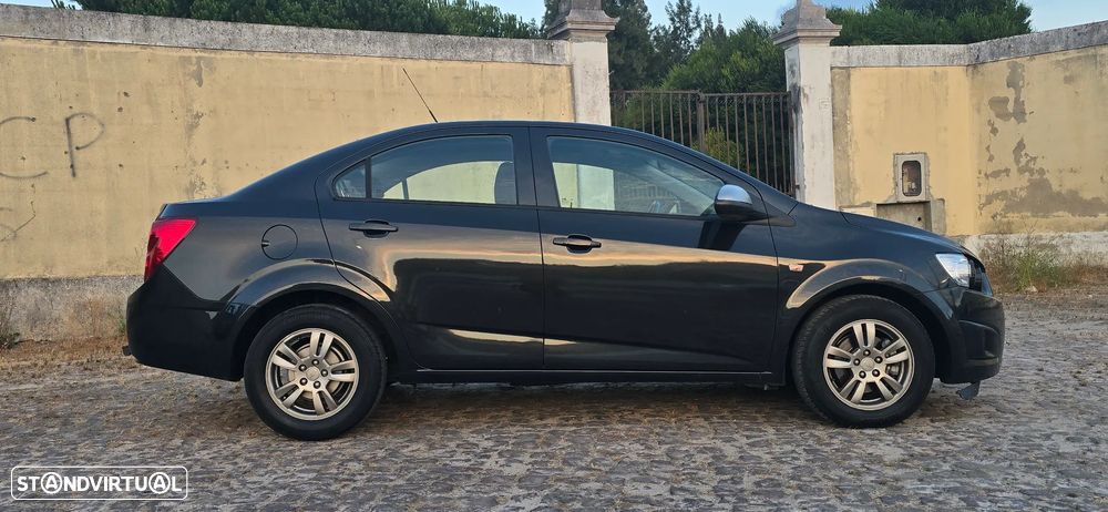 Chevrolet Aveo 1.3 VCDi LTZ - 6