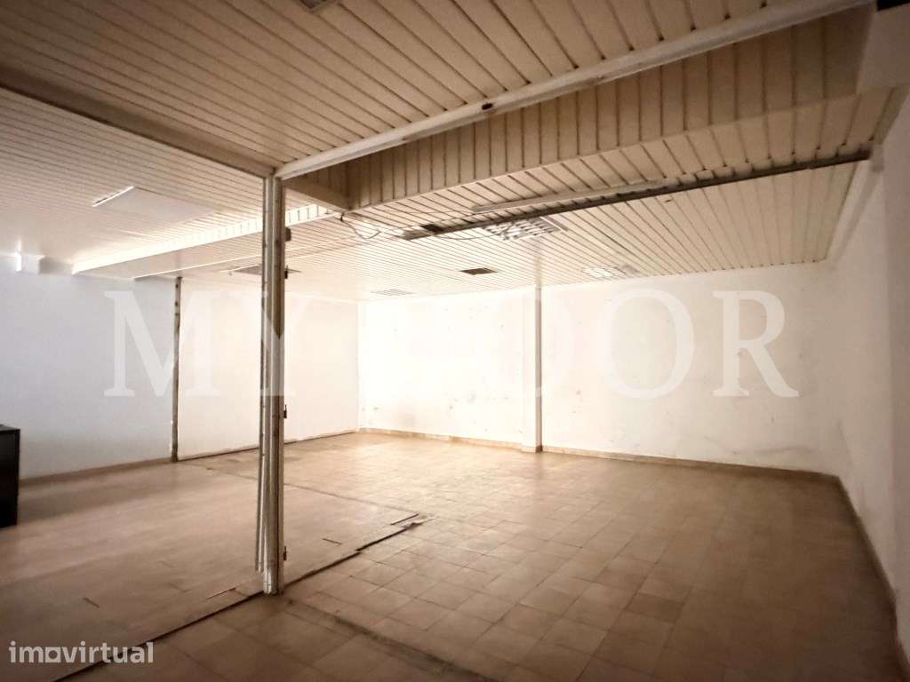 Arrendamento de LOJA / ARMAZÉM em Moscavide - Grande imagem: 3/9