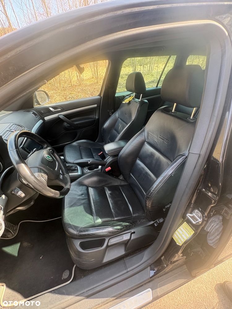 Skoda Octavia 2.0 TDI DPF RS DSG - 7