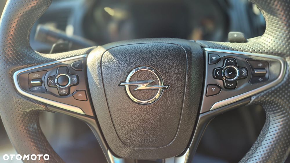 Opel Insignia - 14