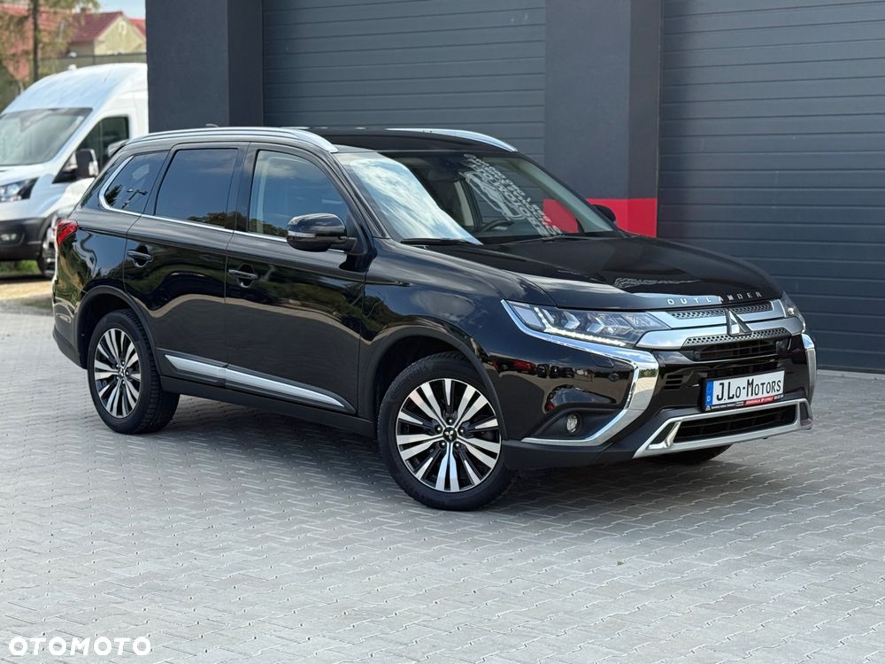 Mitsubishi Outlander 2.0 2WD CVT Diamant Edition+ - 2