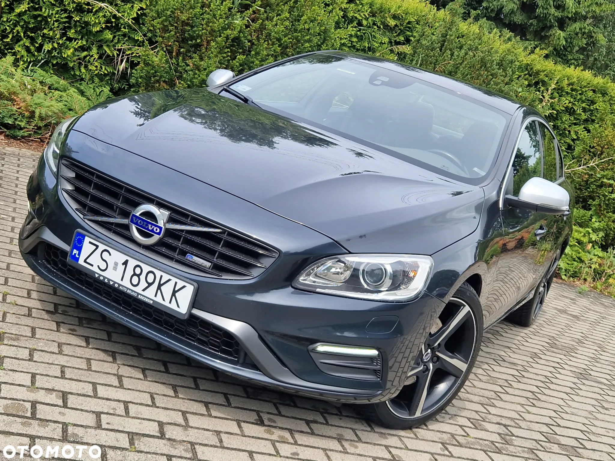 Volvo S60 T5 Drive-E R-Design Summum - 2