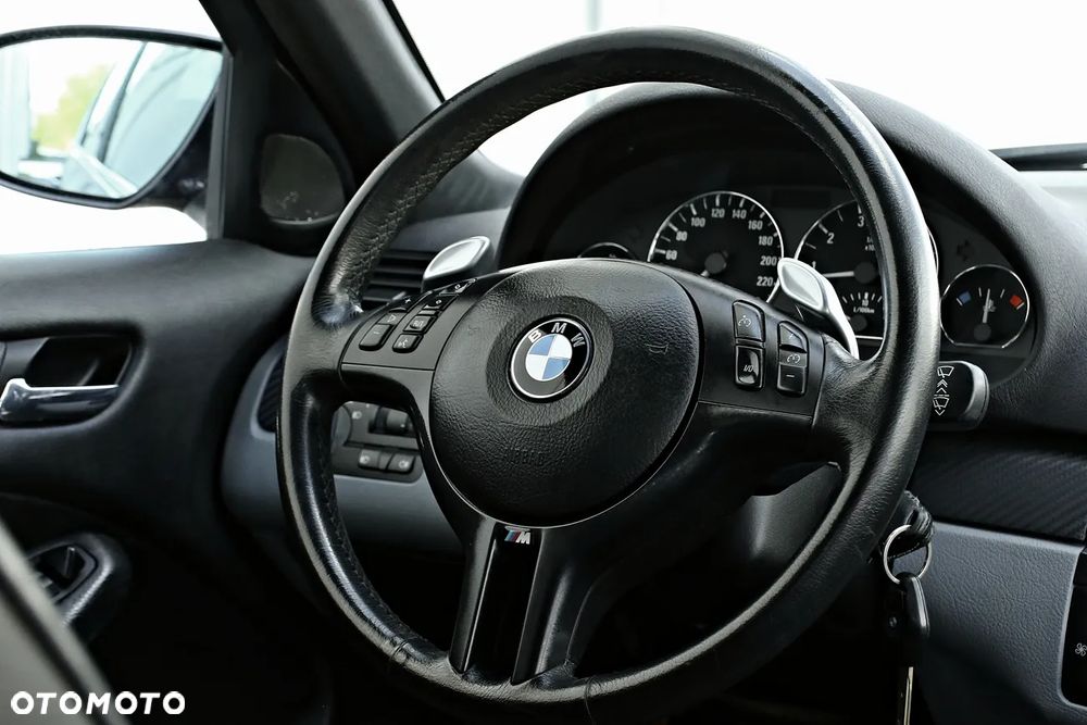 BMW Seria 3 320i - 25