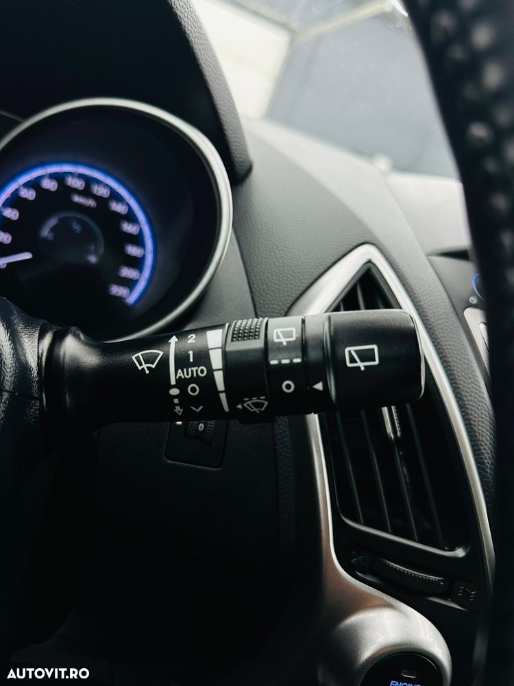 Hyundai ix35 1.7 CRDI 2WD blue Finale Gold - 30