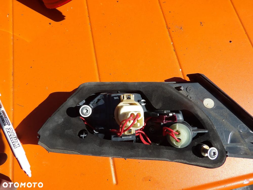 BMW - F12 - PRAWA LAMPA TYLNA - 2