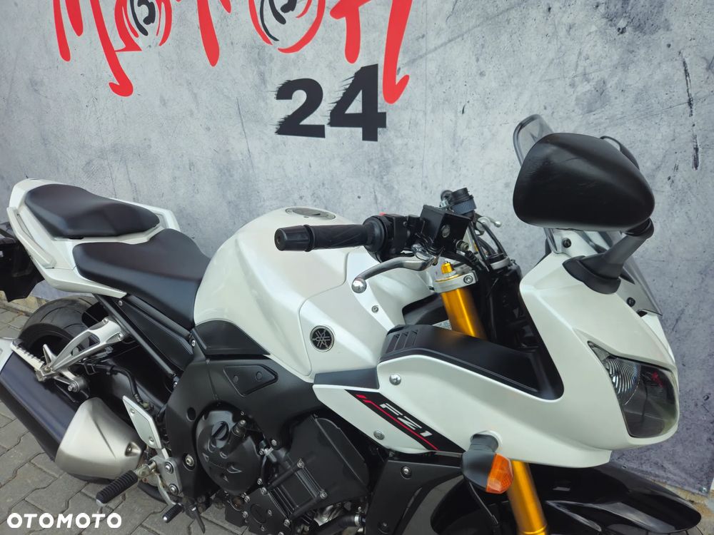 Yamaha FZ - 13