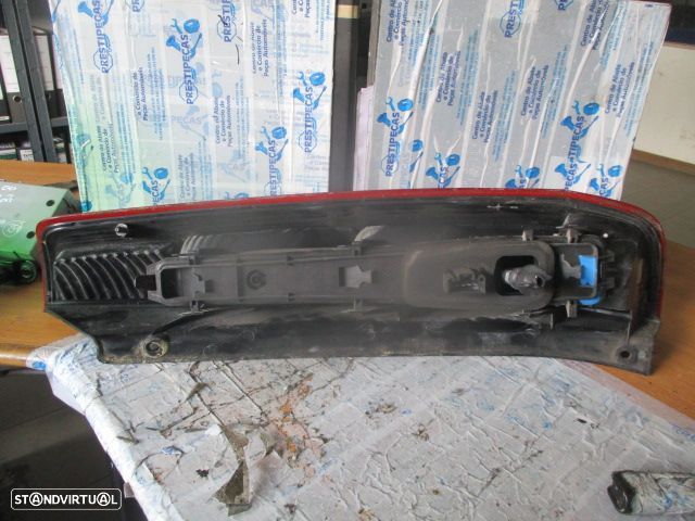Farol Tras 2S5113A603A FORD FIESTA 2003 ESQ - 2