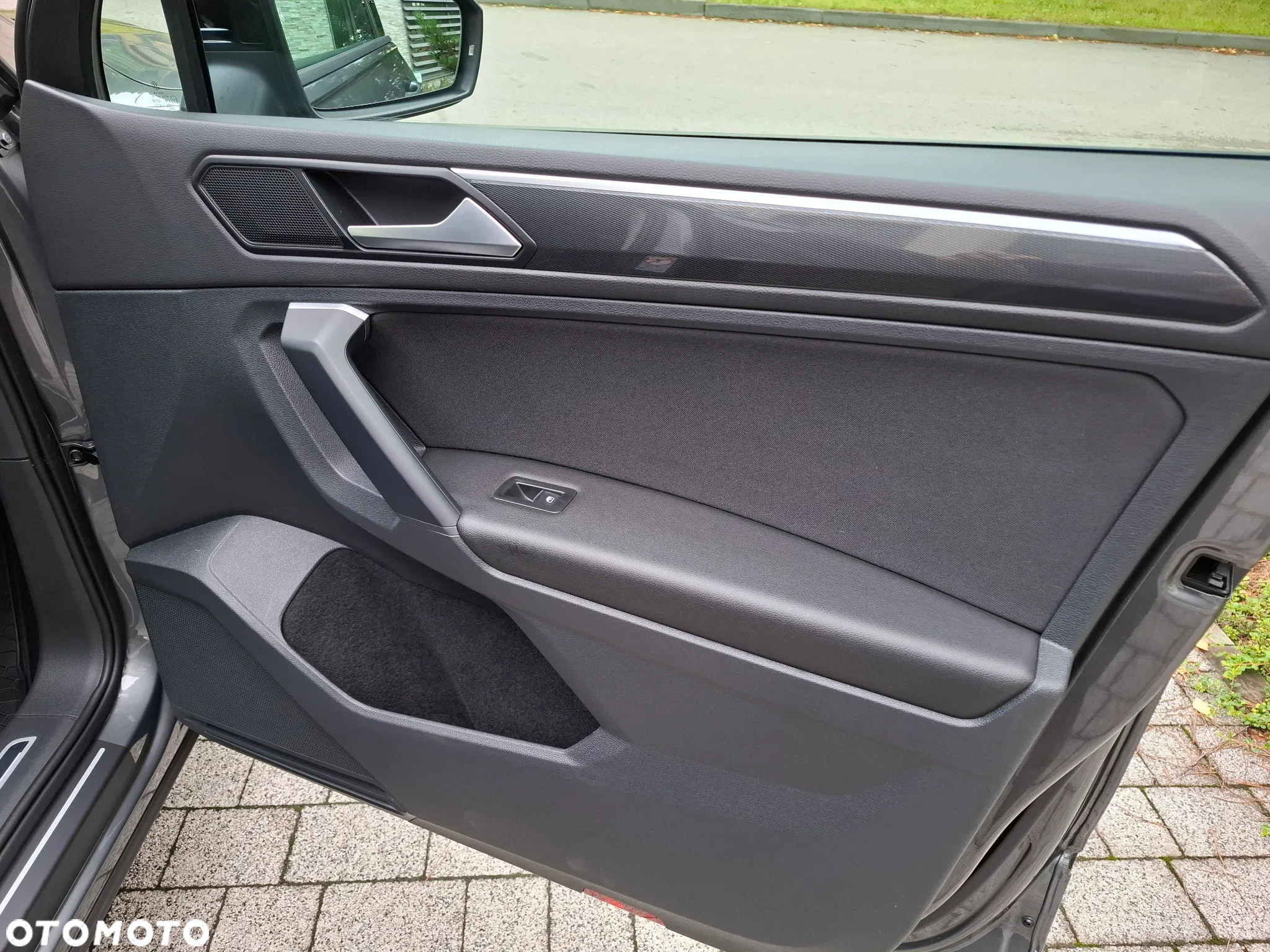 Volkswagen Tiguan 2.0 TDI SCR 4MOTION DSG Highline - 33