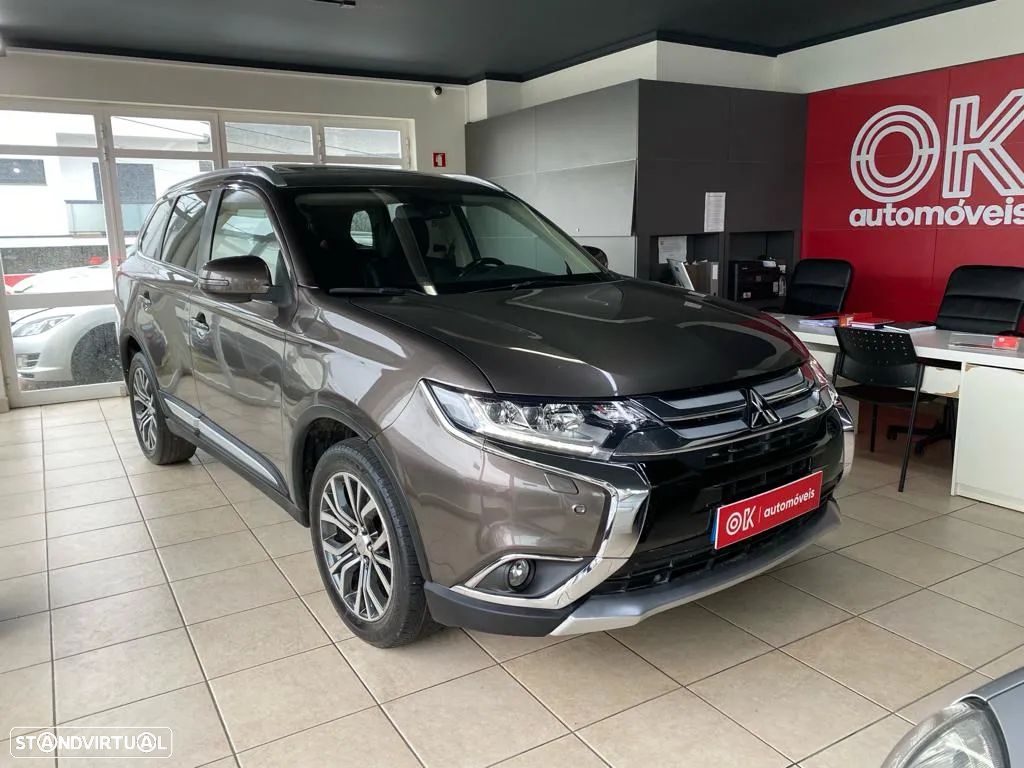 Mitsubishi Outlander 2.2 DI-D Intense - 1