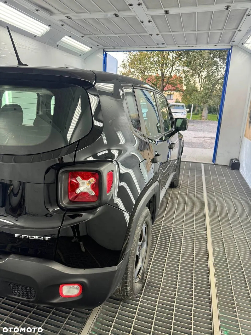 Jeep Renegade 1.6 E-TorQ Sport FWD - 11