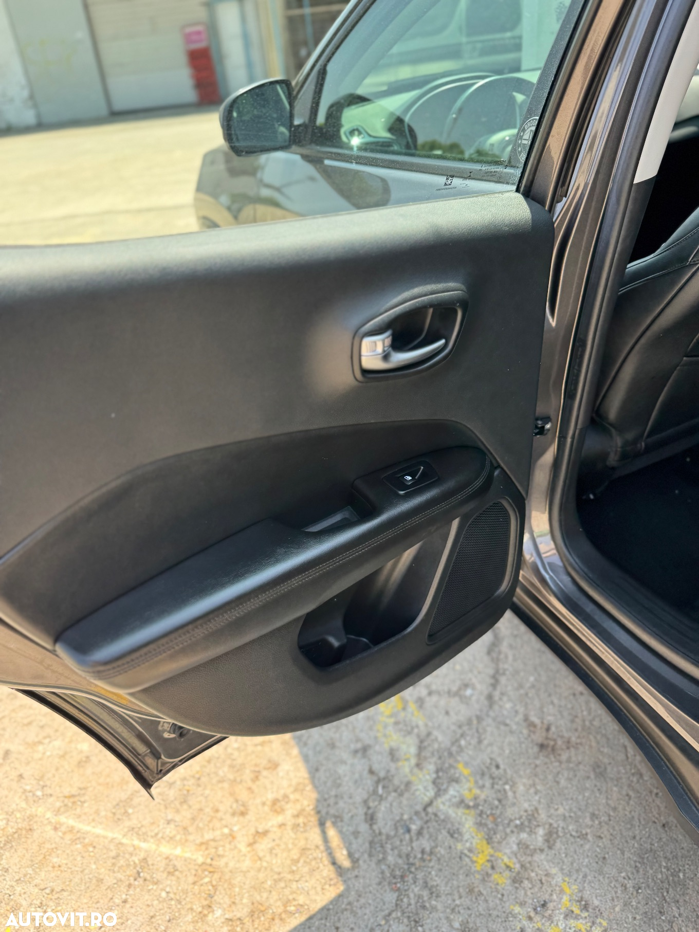 Jeep Compass - 22