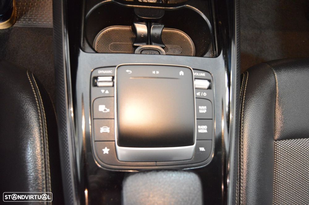 Mercedes-Benz GLA 180 - 25
