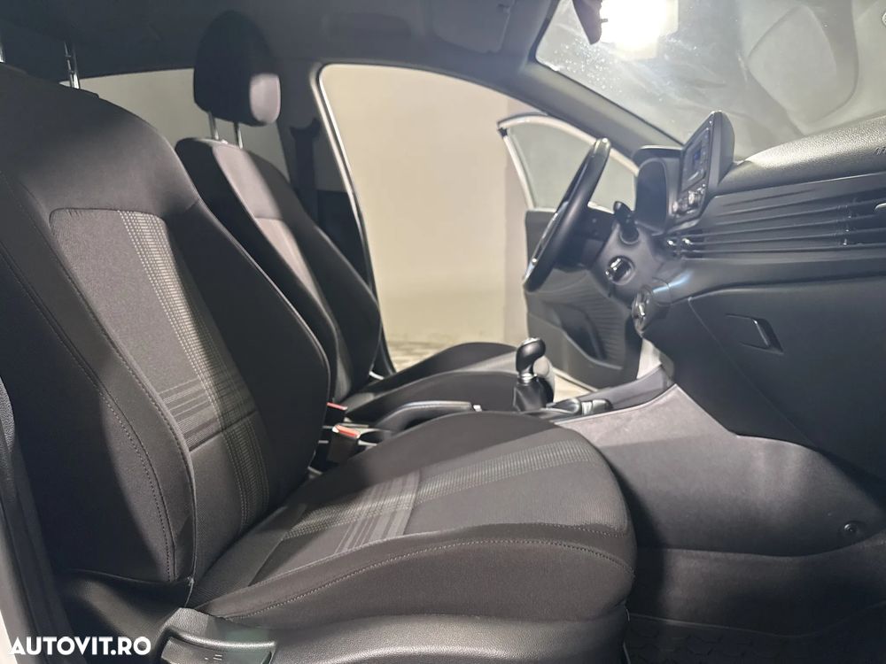 Hyundai i20 - 12