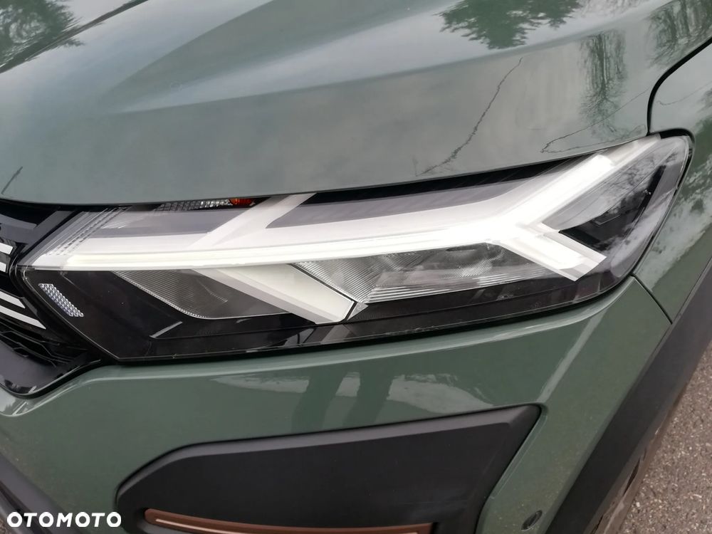 Dacia Jogger 1.6 Full Hybrid 140 Extreme MMT - 14