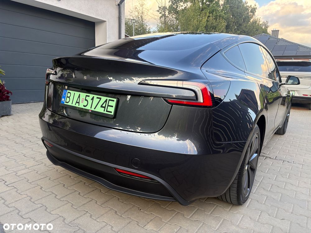 Tesla Model 3 2025 photo 4