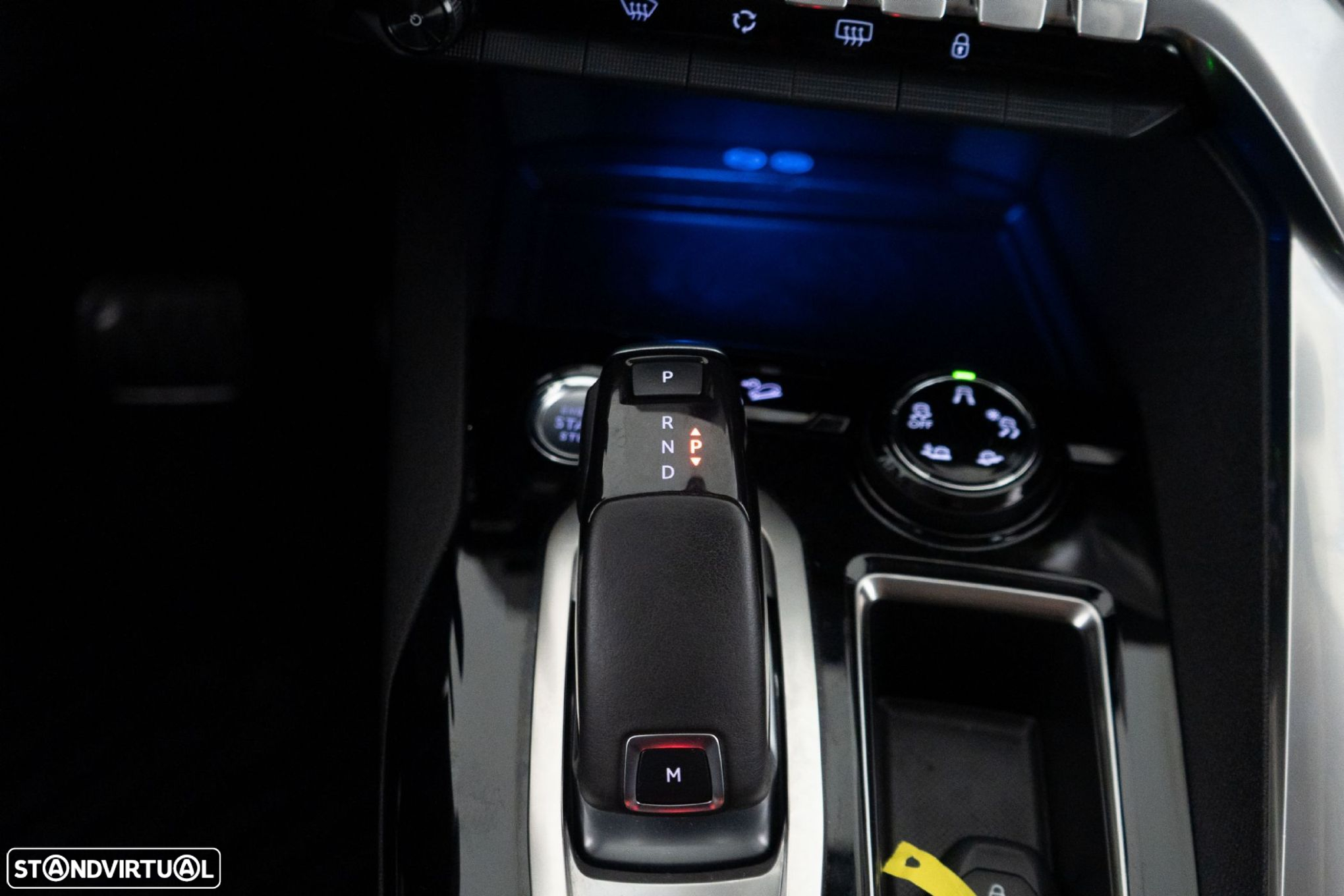 Peugeot 3008 1.2 PureTech Allure Grip Control EAT6 - 26