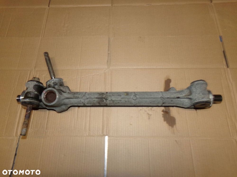 MAGLOWNICA PRZEKŁADNIA YARIS II 06-11r. - 1